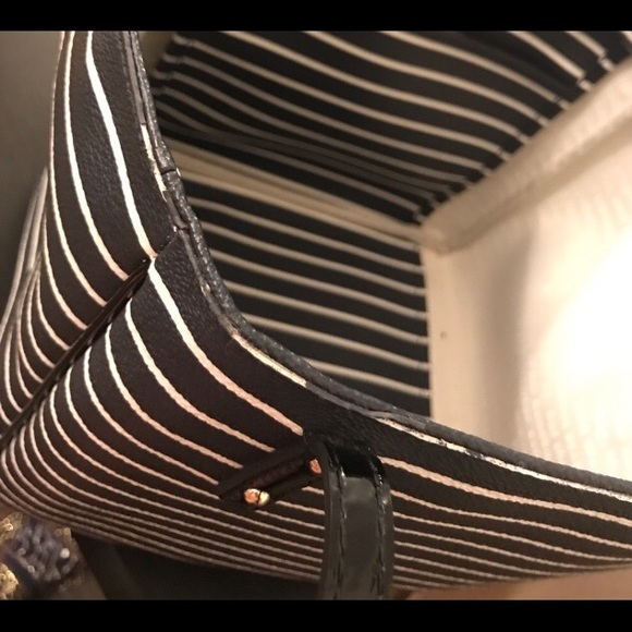 Kate Spade ♠️ Purse - Picture 8 of 8